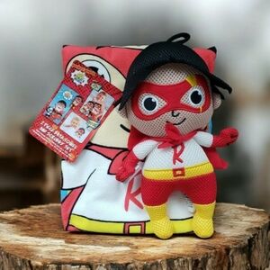 Ryan's World 2 Piece Bath Towel and Scrubby Set